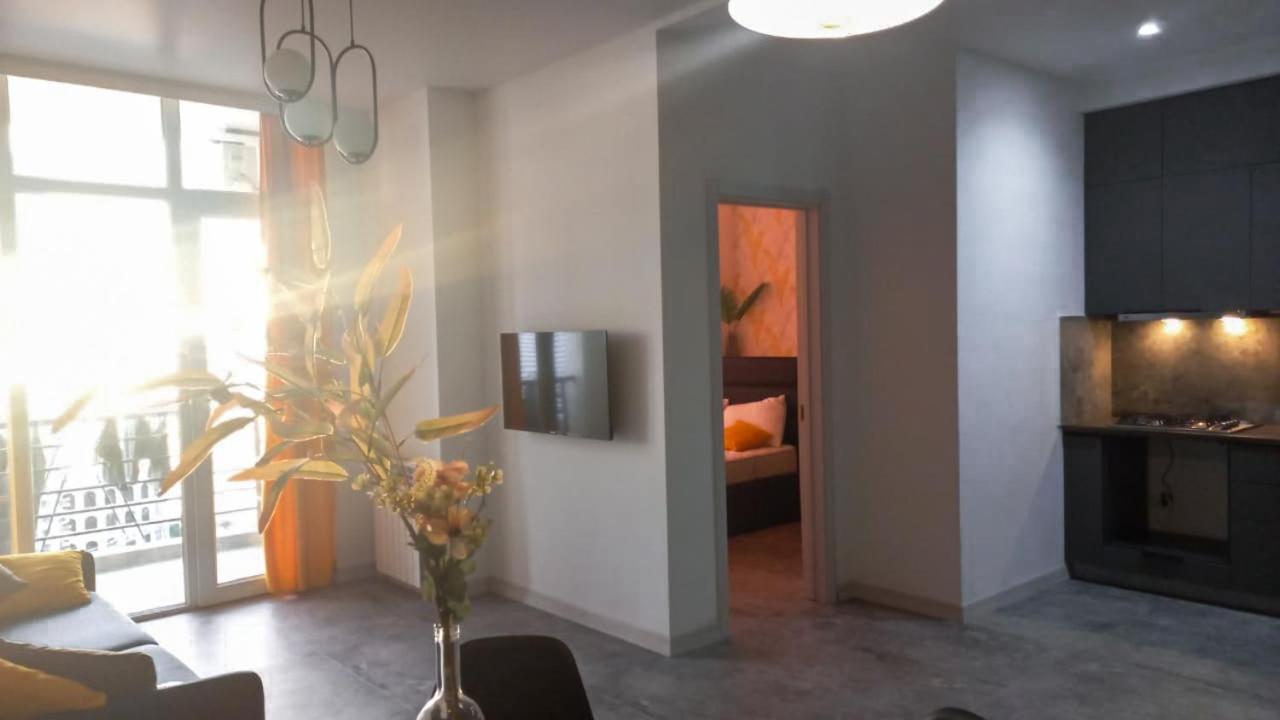 Green House Batumi Apartment Exterior photo
